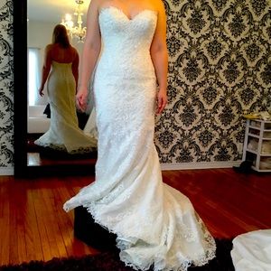 Essenes of Australia wedding dress. Excellent condition. Size 8 in bridal.